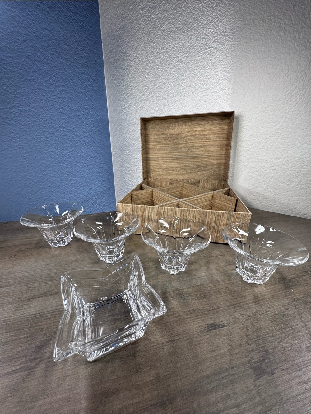 Vintage Hoya Crystal Japan 5 Pc Serving Set Wood Box Floral Bowls NWOT Gift